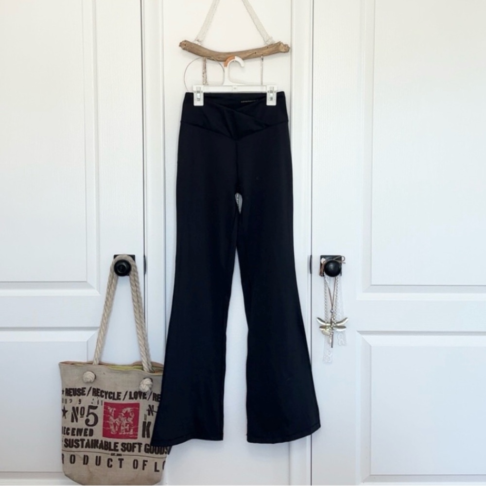 Aeropostale ~ flare leggings